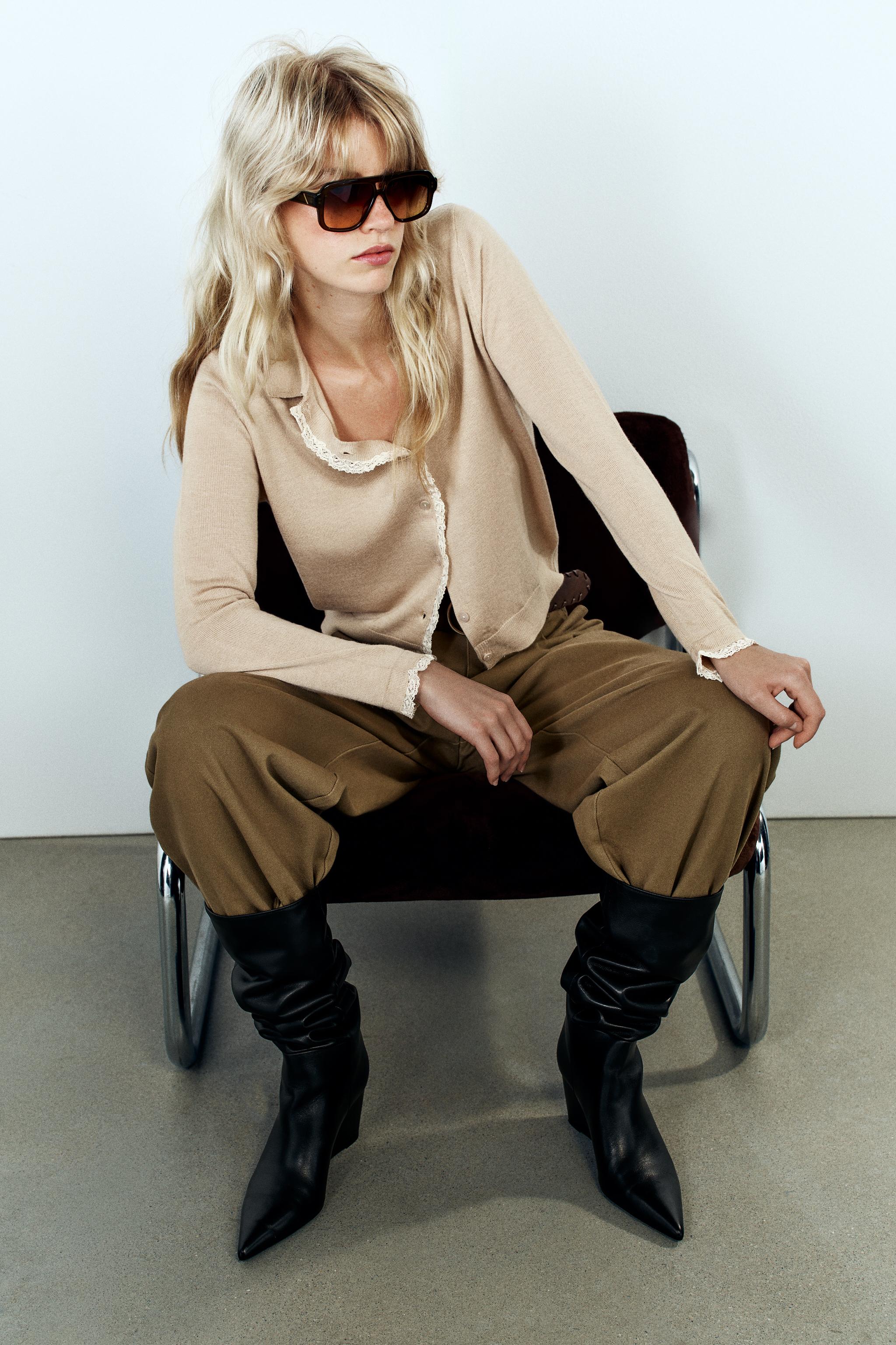 GILET EN MAILLE COMBINÉE AVEC DENTELLE